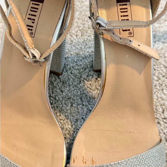Silver Sparkly Ankle Strap Heels – Size 7.5 - Picture 4 of 8